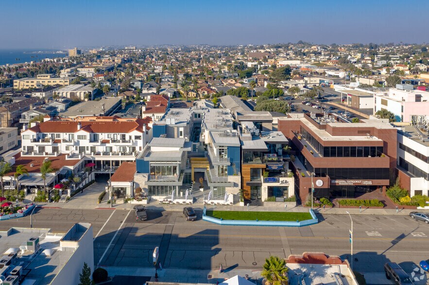 More Photos Of 219 Ave I, Redondo Beach Storefront For Lease