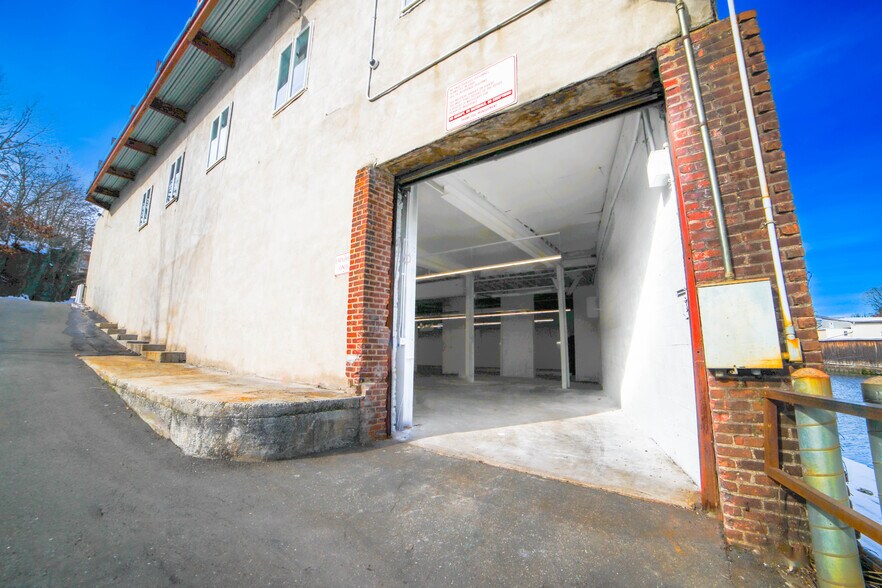 More Photos Of 1 Martin Pl, Port Chester Manufacturing For Lease