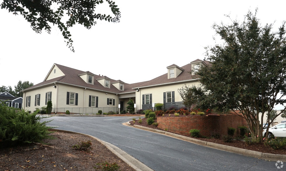 Primary Photo Of 3690 N Peachtree Rd, Chamblee Loft Creative Space For Lease