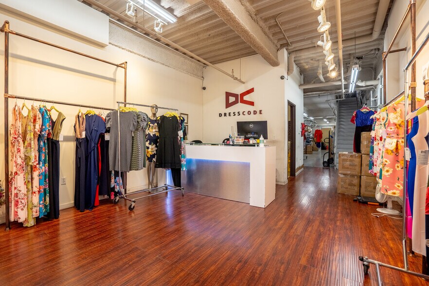 More Photos Of 747 E 10th St, Los Angeles General Retail For Sale