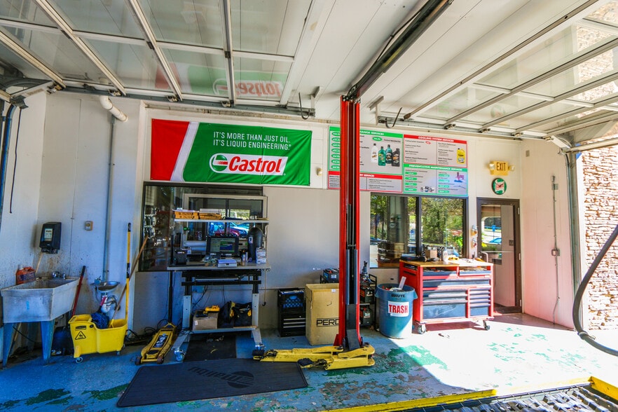 More Photos Of 950 McEver Rd, Gainesville Carwash For Sale