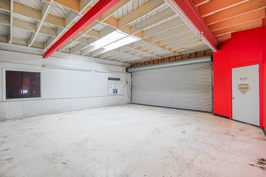 More Photos Of 4734 Firestone Blvd, South Gate Auto Dealership For Sale