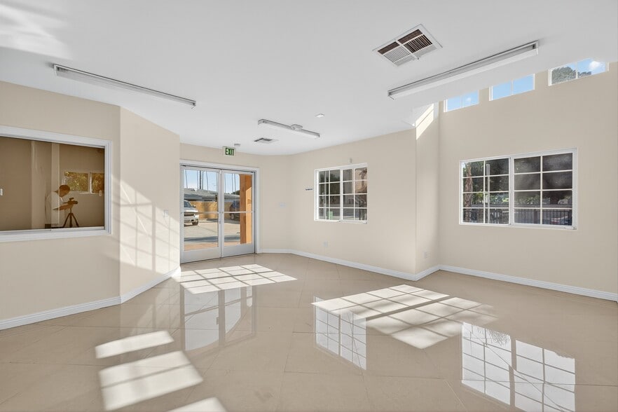 More Photos Of 447 N Prairie Ave, Inglewood Medical For Lease