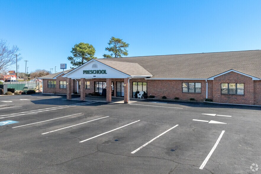 Primary Photo Of 109 W Perry Rd, Myrtle Beach Daycare Center For Sale