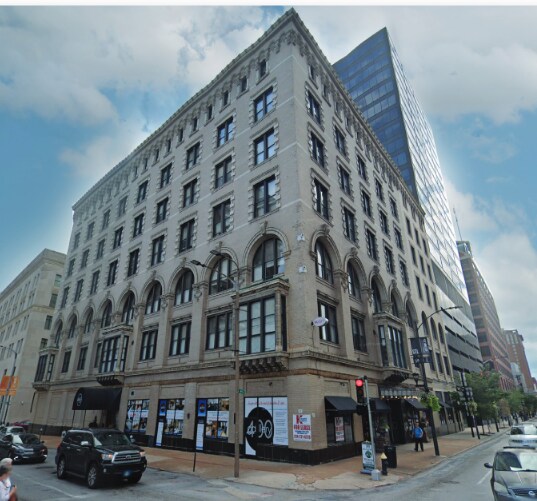 Primary Photo Of 555 N 4th St, Saint Louis Apartments For Sale