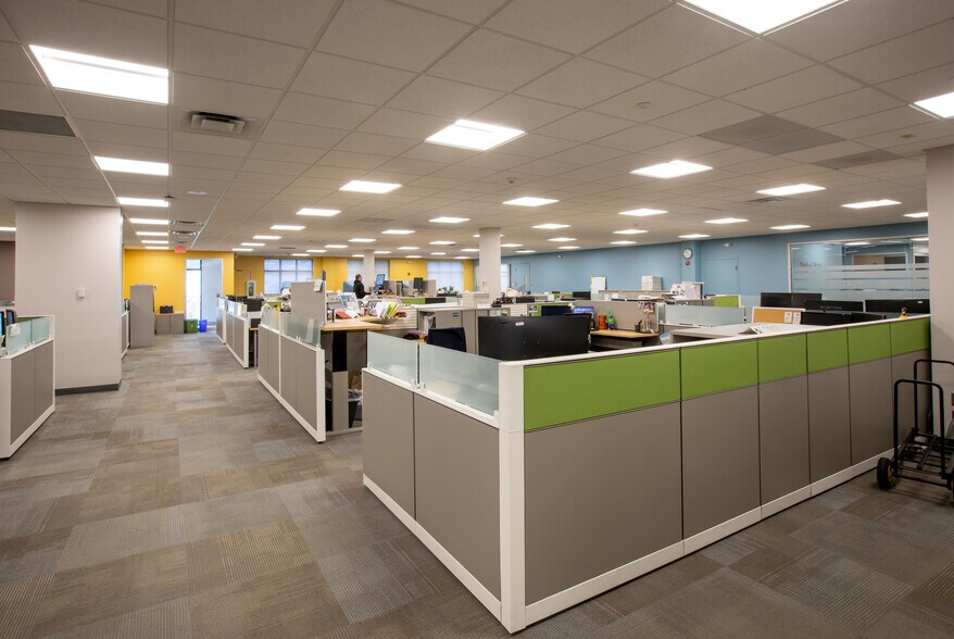 More Photos Of 550 Forest Ave, Portland Office For Lease