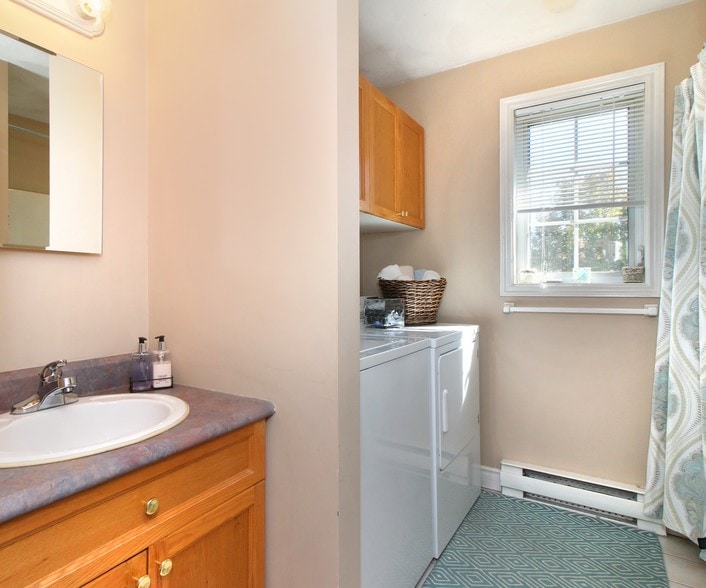 More Photos Of 487 Humphrey St, Swampscott Office For Sale