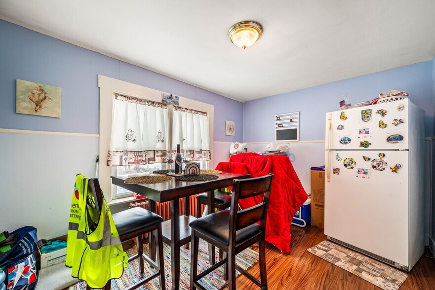 More Photos Of 217 White Ave, Linwood Apartments For Sale