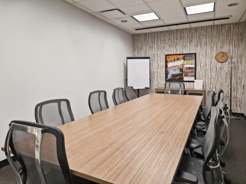 More Photos Of 3800 N Lamar Blvd, Austin Coworking Space