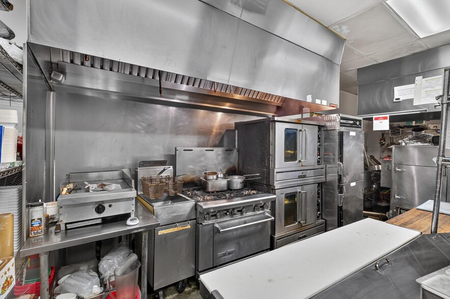 More Photos Of 25501 Narbonne Ave, Lomita General Retail For Sale