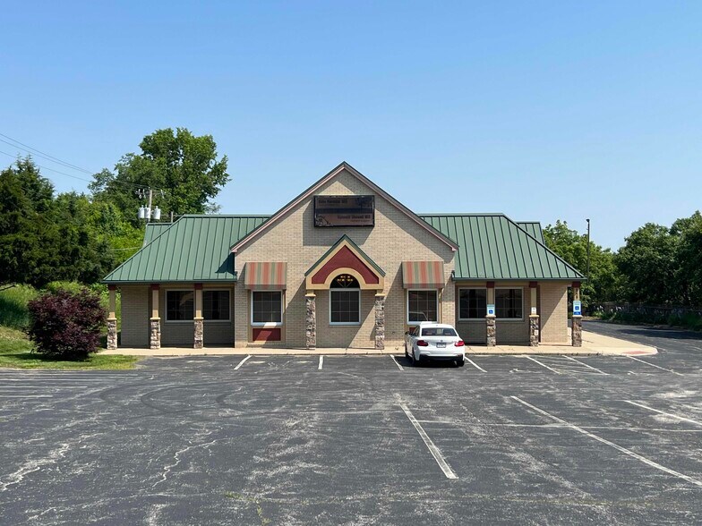 More Photos Of 4229 Frederick Ave, Saint Joseph Restaurant For Sale