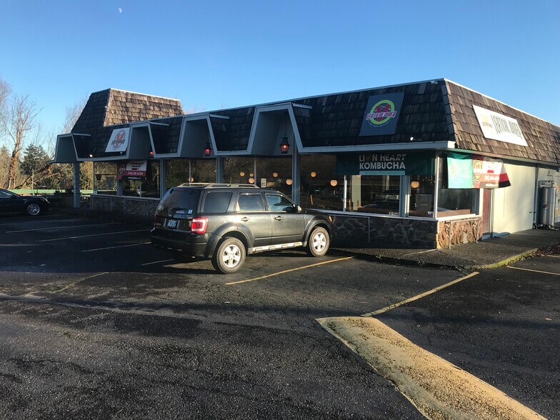 Primary Photo Of 8124 SW Barbur Blvd, Portland Freestanding For Lease