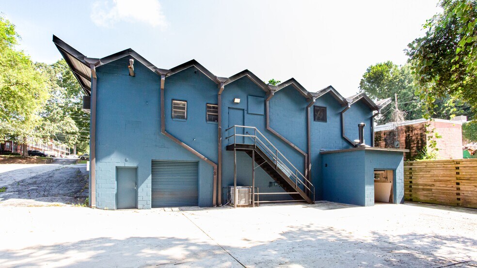 More Photos Of 1302 Donnelly Ave, Atlanta Freestanding For Lease