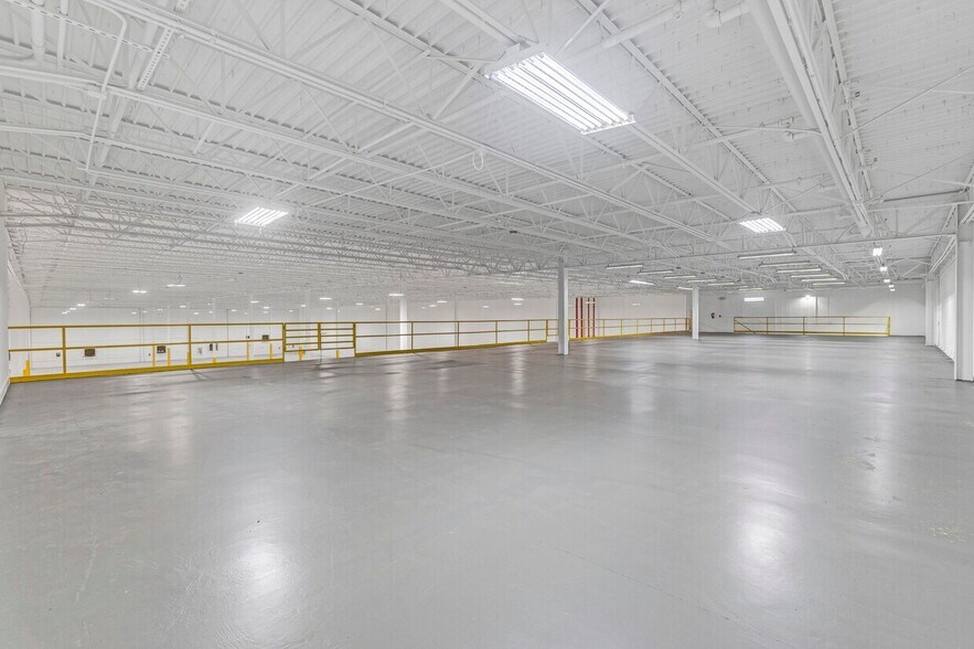 More Photos Of 1910 NW 97th Ave, Miami Distribution For Lease