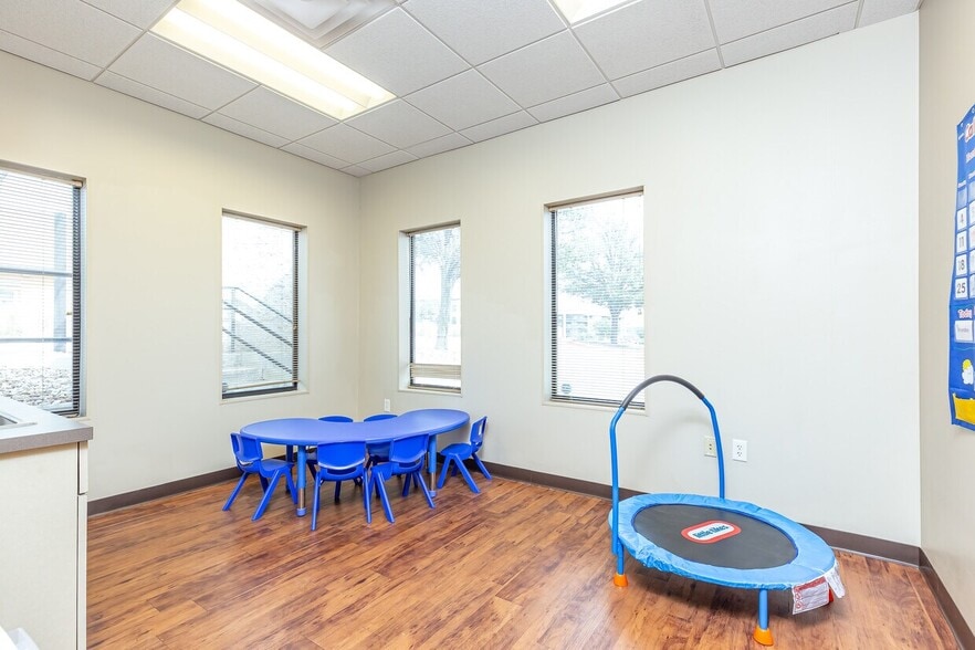 More Photos Of 11901 Parmer Ln, Cedar Park Medical For Sale