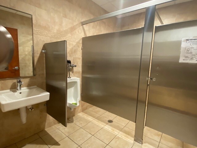 More Photos Of 500 Park Ave, Manalapan Township Medical For Lease