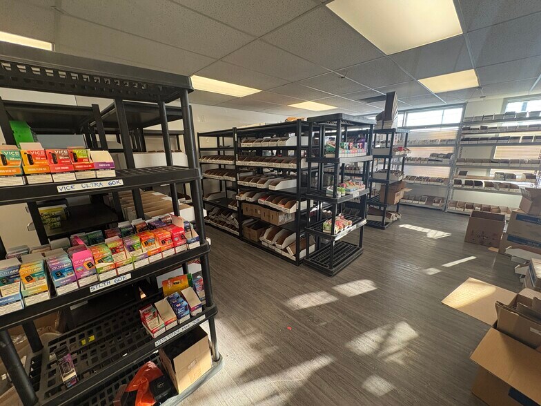 More Photos Of 9730-9738 51st Ave NW, Edmonton Service For Lease