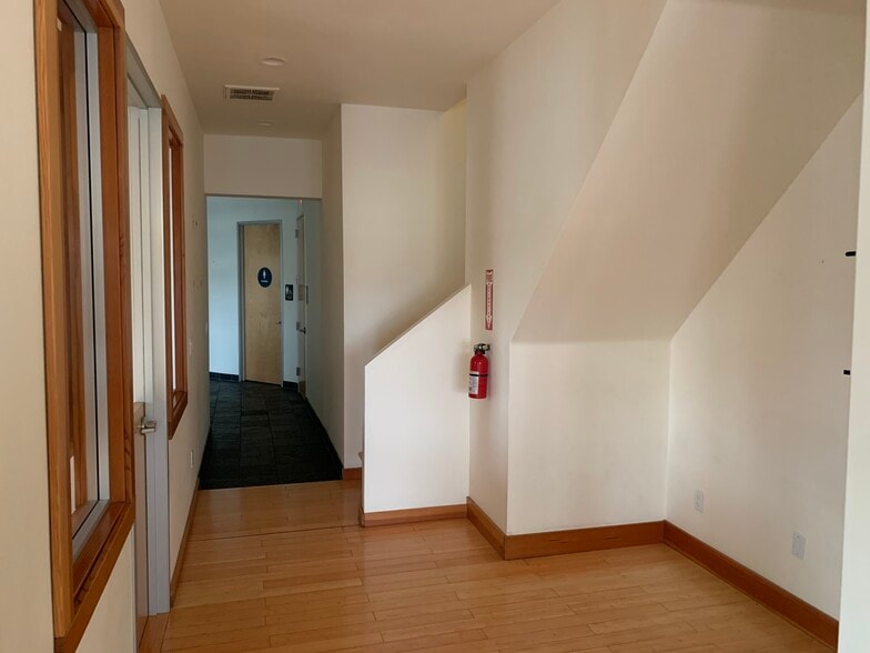 More Photos Of 16315 Monterey Hwy, Morgan Hill Freestanding For Lease