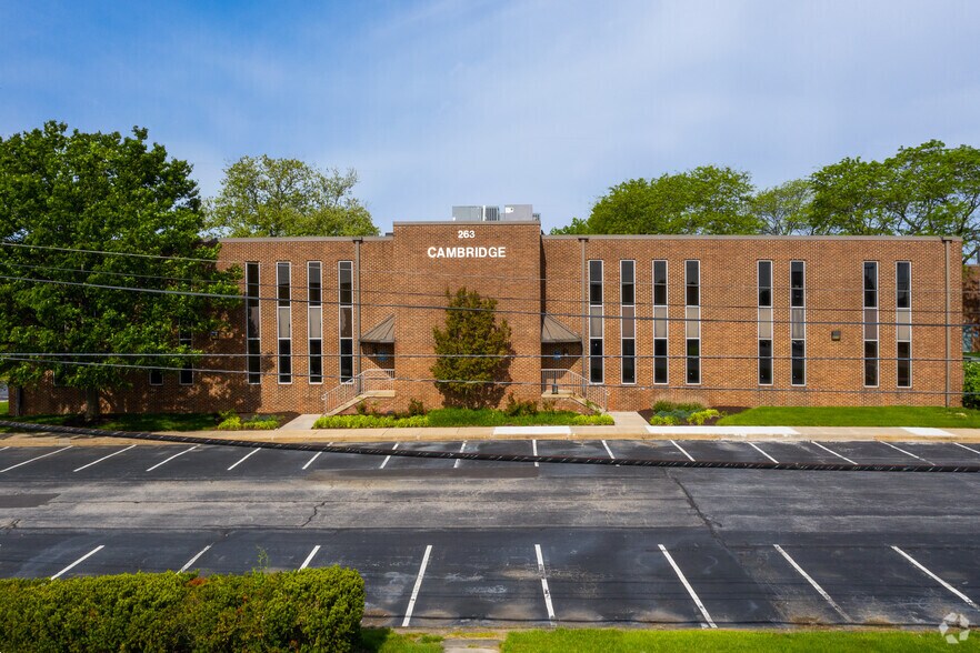 More Photos Of 256 Chapman Rd, Newark Unknown For Lease