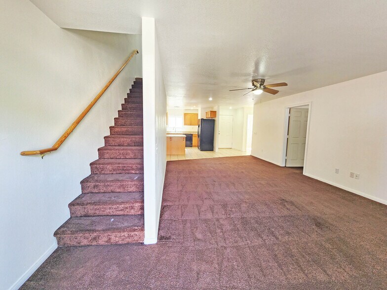 More Photos Of 1951 Teepee Rd, Pahrump Apartments For Sale