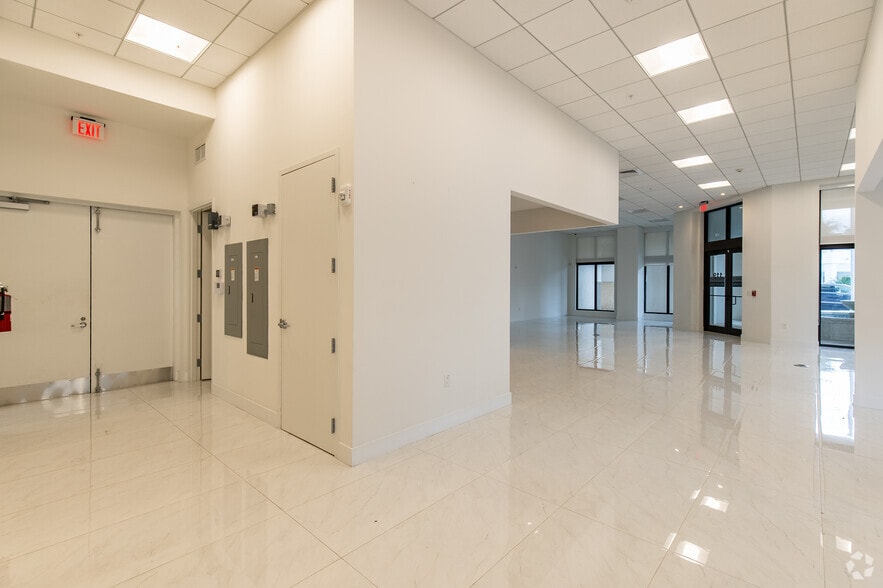 More Photos Of 301 Altara Ave, Coral Gables Apartments For Sale
