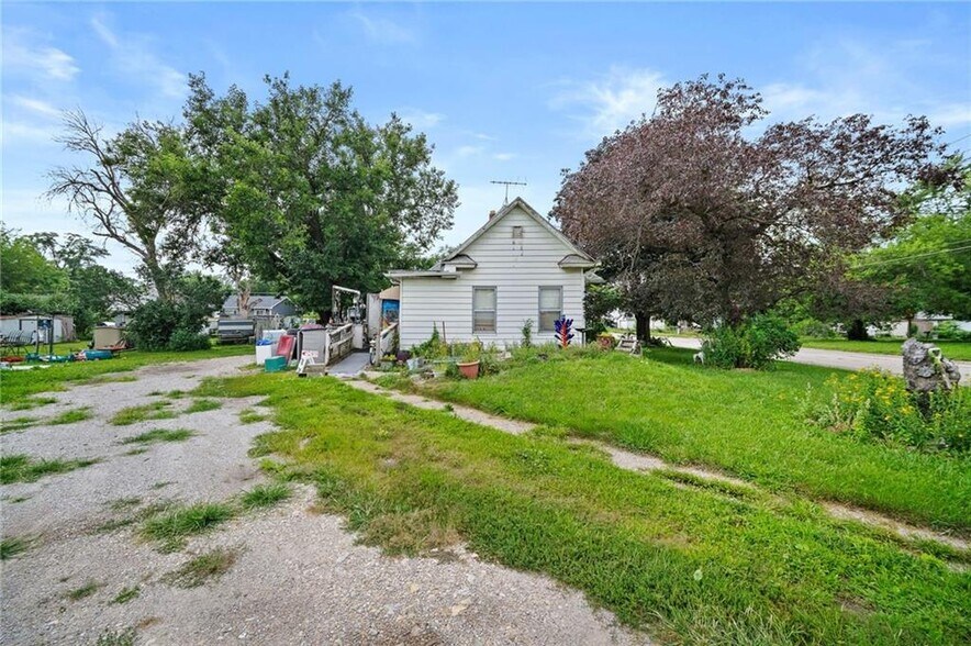 More Photos Of 801 SE 27th Ct, Des Moines Land For Sale