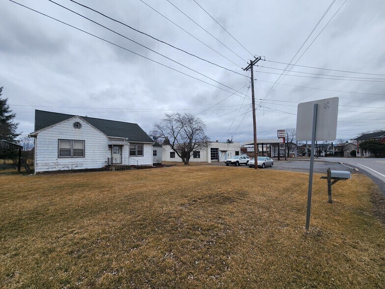 More Photos Of 4875 PA-44, Watsontown Service Station For Sale