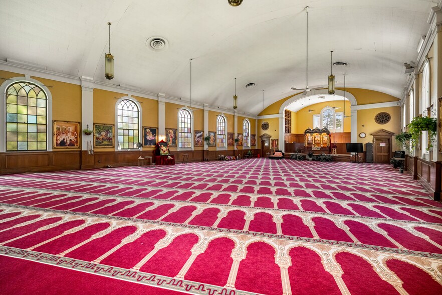 More Photos Of 1776 Sylvan Rd SW, Atlanta Religious Facility For Sale
