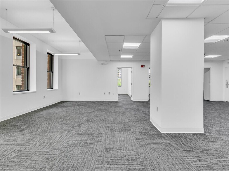 More Photos Of 88 Broad St, Boston Office For Lease