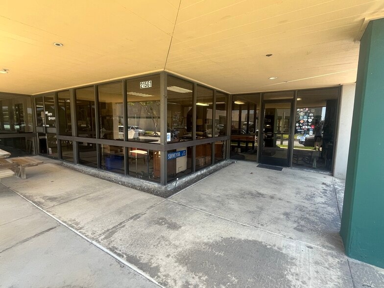 More Photos Of 21561-21591 Surveyor Cir, Huntington Beach Manufacturing For Sale