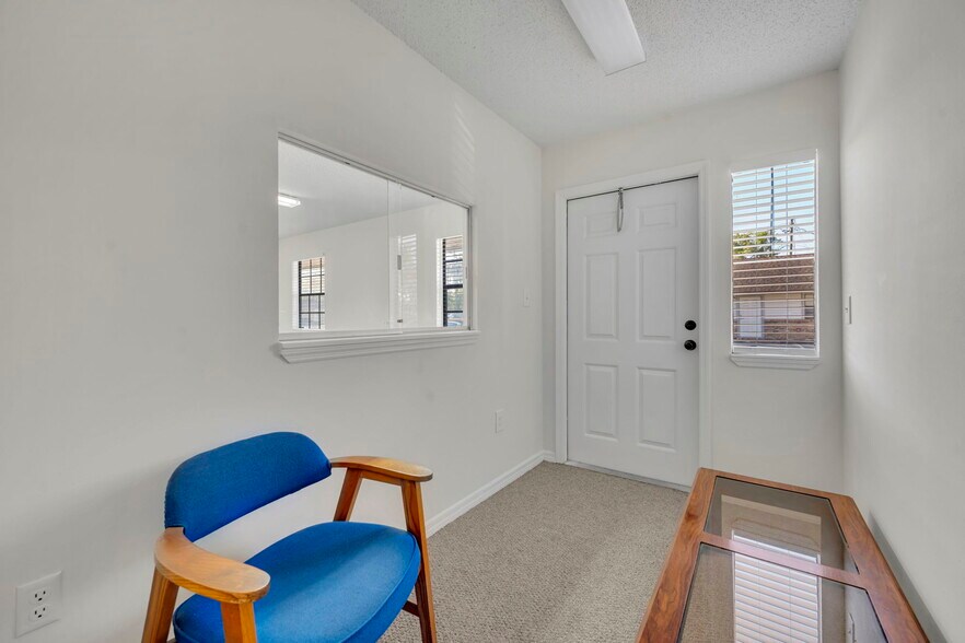 More Photos Of 420 Lake Howell Rd, Maitland Office For Lease