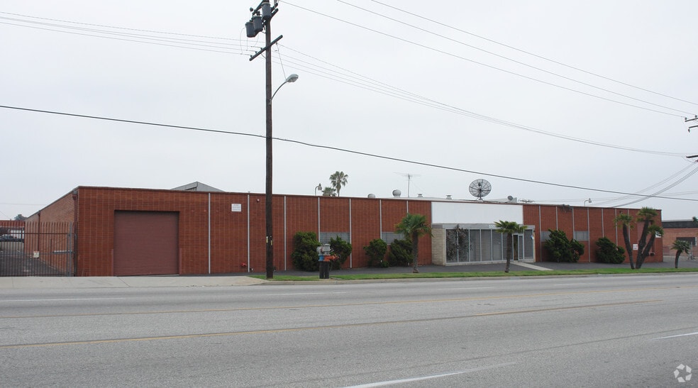 More Photos Of 15000 S Broadway, Gardena Warehouse For Sale