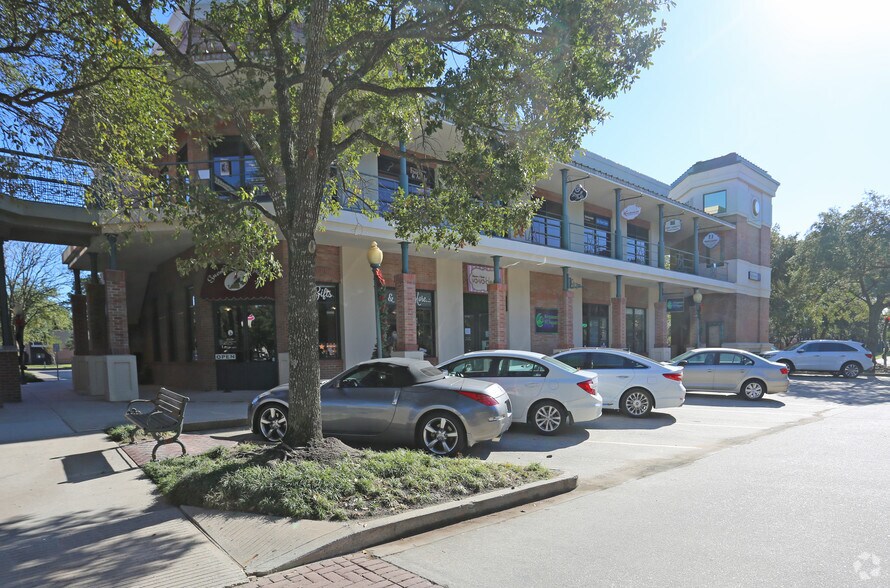 More Photos Of 8 N Main St, Kingwood Unknown For Lease
