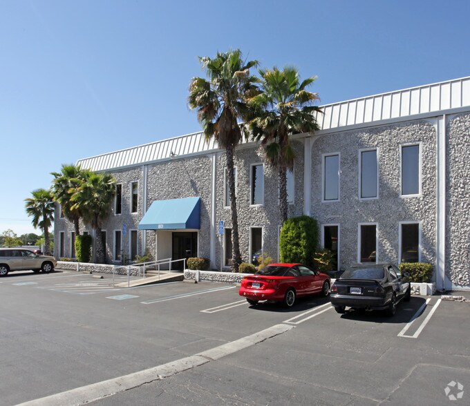 More Photos Of 801 Riverside Ave, Roseville Office For Sale