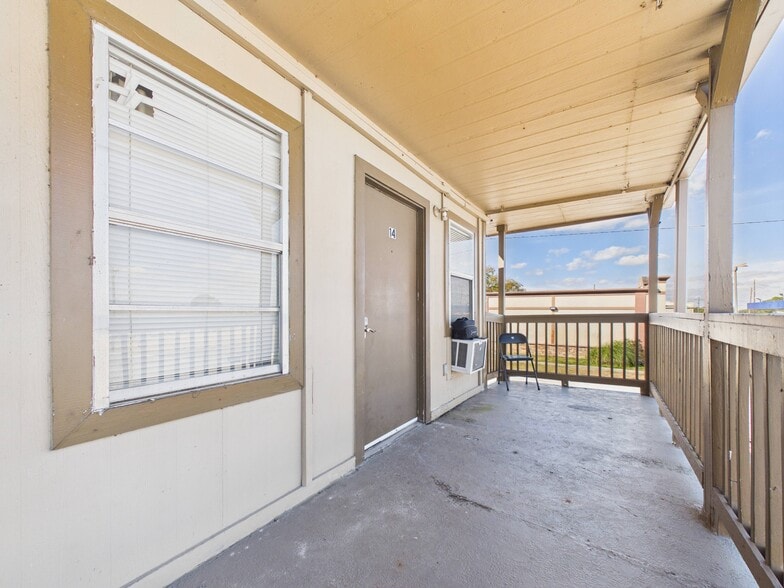 More Photos Of 1349 Jefferson Dr, Port Arthur Apartments For Sale