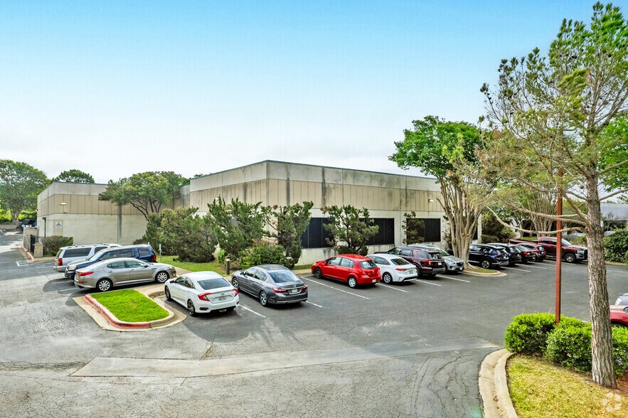 Primary Photo Of 8605 Cross Park Dr, Austin Office For Lease