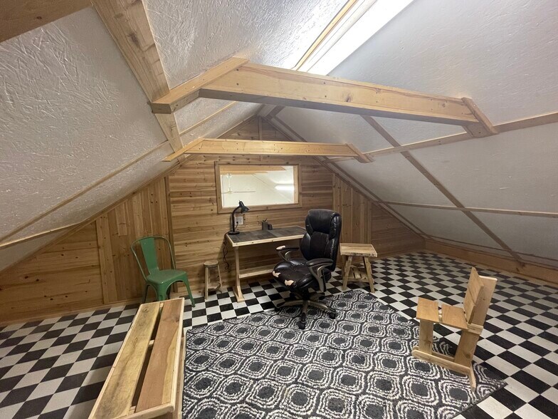 More Photos Of 375 Forest Ave, North Lima Flex For Sale