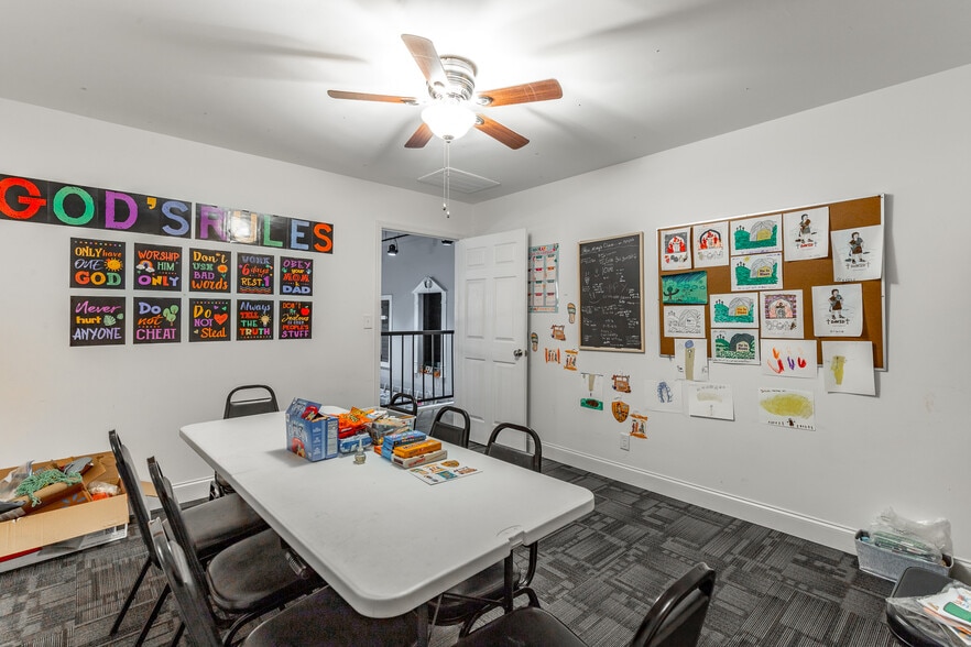 More Photos Of 4501 Oak Hill Rd, Chattanooga Religious Facility For Sale