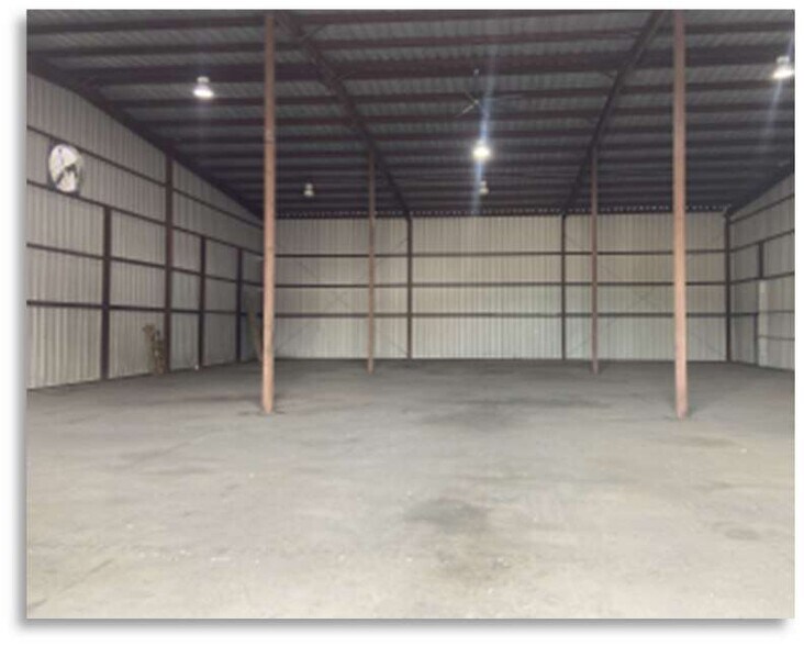 More Photos Of 3455 Lamar Ave, Memphis Warehouse For Lease