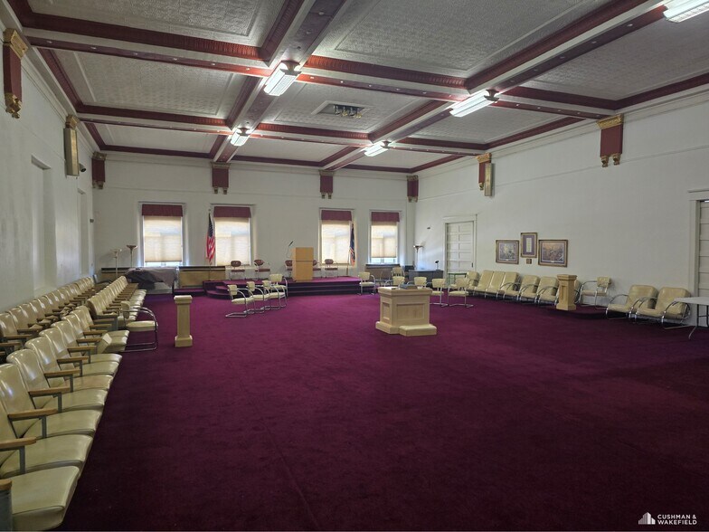 More Photos Of 501 W Pine St, Rawlins Specialty For Lease