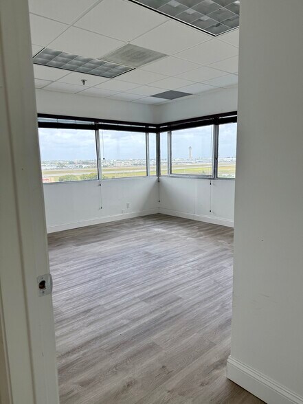 More Photos Of 1150 NW 72nd Ave, Miami Unknown For Lease