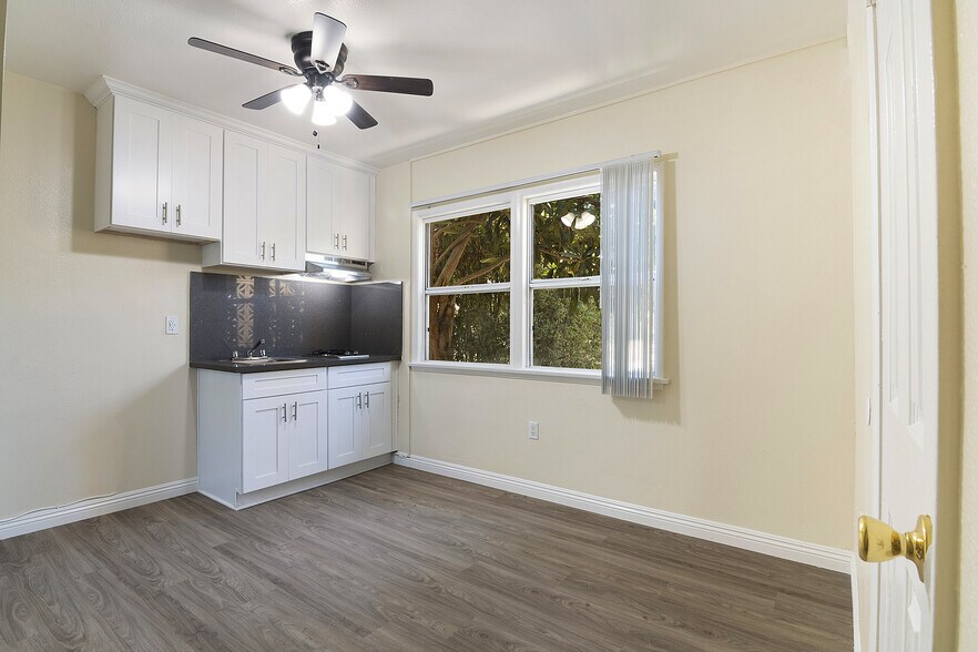 More Photos Of 1930 S Oxford Ave, Los Angeles Apartments For Sale