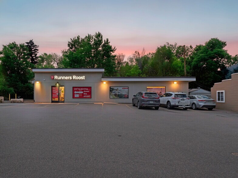 Primary Photo Of 2120 Ford St, Golden Restaurant For Sale