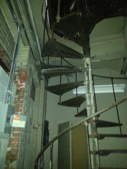 More Photos Of 722 Spring St, Reading Manufacturing For Sale