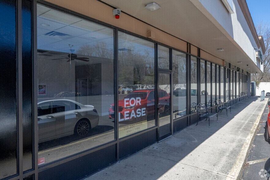 More Photos Of 1547 Arthur Kill Rd, Staten Island Freestanding For Lease