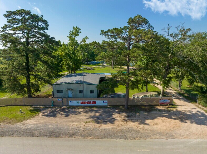 More Photos Of 13568 Oil Field Rd, Conroe Office Residential For Lease
