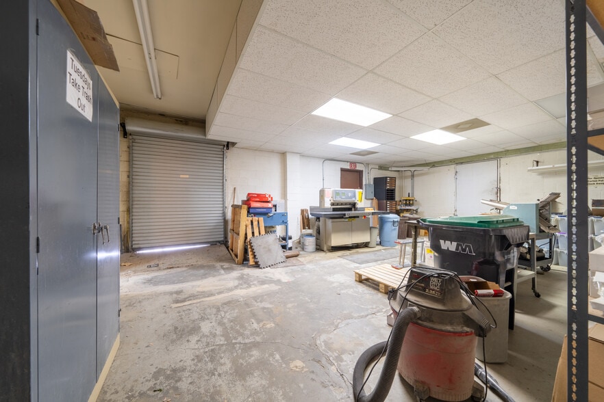 More Photos Of 656 W Lancaster Blvd, Lancaster Restaurant For Sale