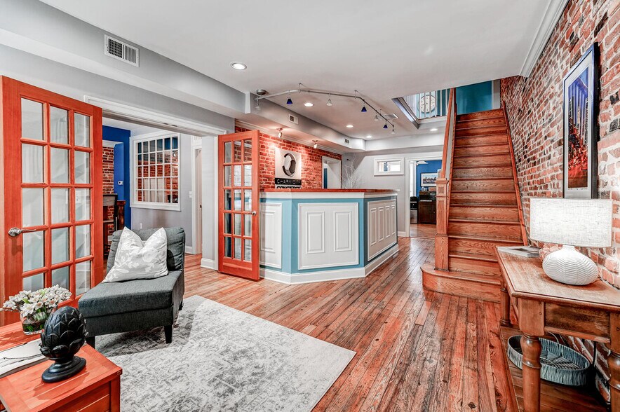 More Photos Of 1437 E Fort Ave, Baltimore Office Residential For Sale