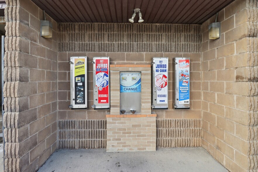 More Photos Of 3508 Delaware Ave, Des Moines Carwash For Sale