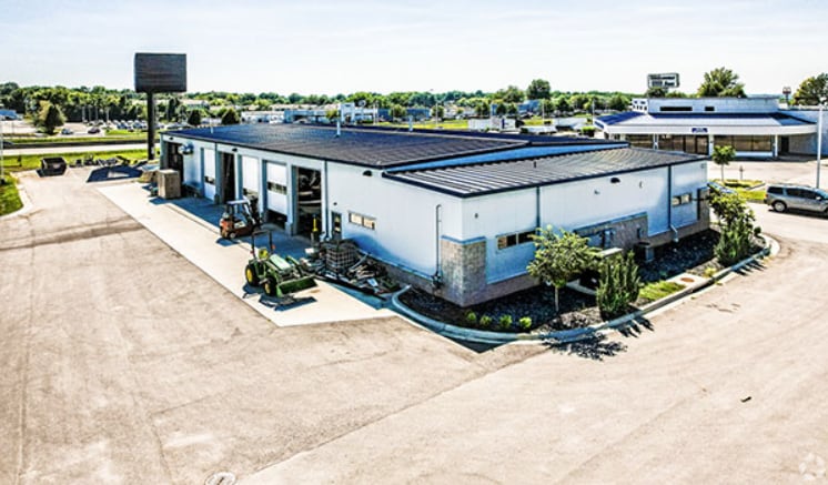 Primary Photo Of 3160-3180 NW Jefferson St, Blue Springs Warehouse For Sale